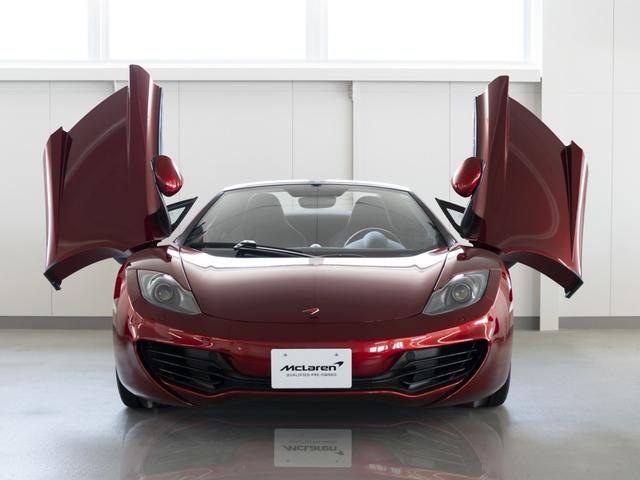 ＭＰ４－１２Ｃスパイダー ベースグレード　ステルスパック／スポ－ツエキゾ－スト／電動メモリ－＆シートヒ－タ－／パーキングセンサ－前後／ライトウエイト鍛造ホイ－ルダイヤモンドカットフィニッシュ／カーボンインテリアアップグレ－ド（6枚目）