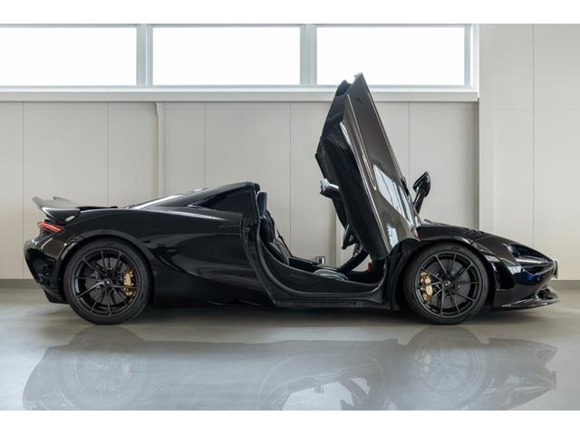 ７５０Ｓスパイダー パフォ－マンスインテリア　スポ－ツエキゾ－スト／１０スポ－クウルトラライト鍛造ホイ－ル「タービン」／ステルスホイ－ルフィニッシュ／電動メモリ－＆シートヒ－タ－／Ｂ＆Ｗ１２スピ－カ－システム／３６０度パ－クビュ－カメラ（13枚目）