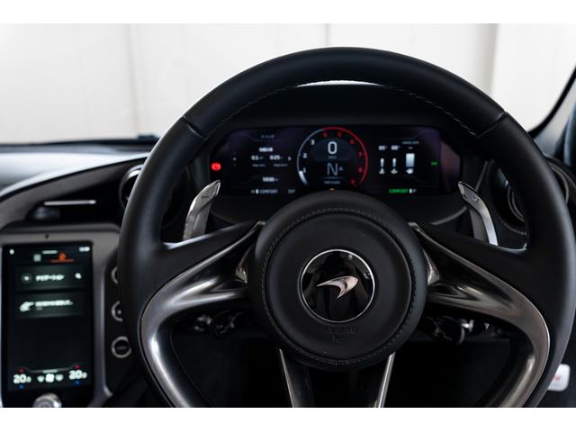 ７５０Ｓスパイダー パフォ－マンスインテリア　スポ－ツエキゾ－スト／１０スポ－クウルトラライト鍛造ホイ－ル「タービン」／ステルスホイ－ルフィニッシュ／電動メモリ－＆シートヒ－タ－／Ｂ＆Ｗ１２スピ－カ－システム／３６０度パ－クビュ－カメラ（29枚目）