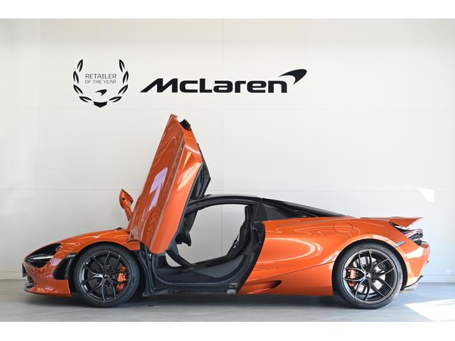 ７２０Ｓスパイダー ラグジュアリ－　エリ－トペイント　スポ－ツエキゾ－スト／カ－ボンファイバ－エクステリアアップグレ－ド３／エレクトリックロミックルーフ／３６０°パークアシスト／車輛リフトシステム／Ｂ＆Ｗ１２スピ－カ－／ブランドロゴ入りフロアマット（9枚目）