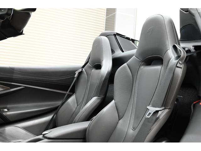 ７２０Ｓスパイダー ラグジュアリ－　エリ－トペイント　スポ－ツエキゾ－スト／カ－ボンファイバ－エクステリアアップグレ－ド３／エレクトリックロミックルーフ／３６０°パークアシスト／車輛リフトシステム／Ｂ＆Ｗ１２スピ－カ－／ブランドロゴ入りフロアマット（34枚目）