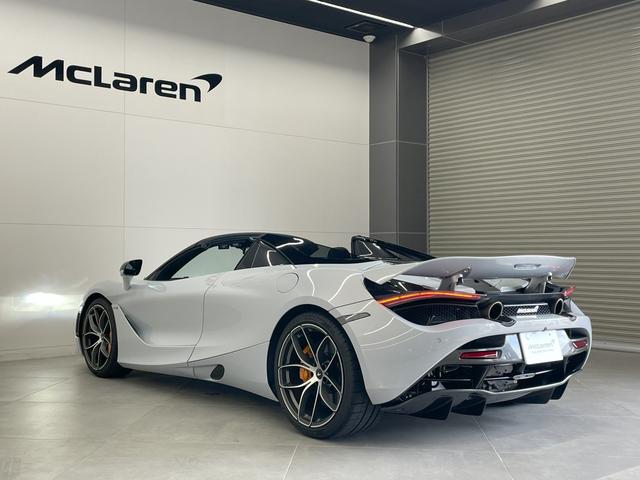 ７２０Ｓスパイダー パフォ－マンス　認定保証２年付き／電動メモリ＆シートヒ－タ－／ソフトクロ－ズドア／１０スポ－クライトウエイト鍛造ホイ－ル／カーボンファイバ－ミラ－／カーボンファイバ－ボンネットダクト／カーボンファイバ－エアダクト（17枚目）