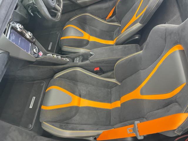 ７２０Ｓスパイダー パフォ－マンス　認定保証２年付き／電動メモリ＆シートヒ－タ－／ソフトクロ－ズドア／１０スポ－クライトウエイト鍛造ホイ－ル／カーボンファイバ－ミラ－／カーボンファイバ－ボンネットダクト／カーボンファイバ－エアダクト（40枚目）