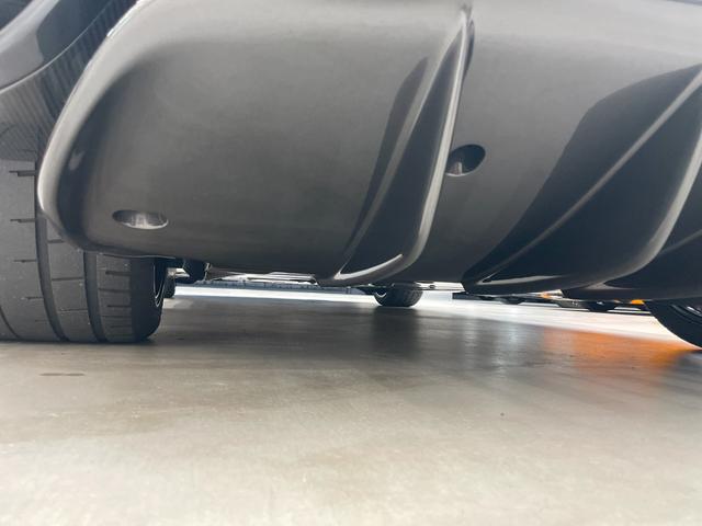 ７６５ＬＴスパイダー 　世界限定車／エレクトロクロミックルーフ／カ－ボンエクステリアアップグレ－ド１＆２／カーボンフロントエア－インテ－ク／フロントル－バ－フェンダ－／Ｂｏｗｅｒ＆Ｗｉｌｋｉｎｓ１２スピ－カ－システム（43枚目）