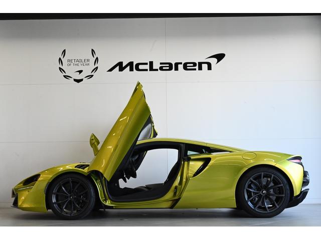 アルトゥーラ Ｖｉｓｉｏｎ　Ｖｉｓｉｏｎ／新車保証継承／スポーツエキゾースト／ステルスエキゾースト＆ホットＶフィニッシャー／認定中古車／ＰＰＦフロントフル／フロントガラス保護フィルム／ドラレコレーダ－（10枚目）