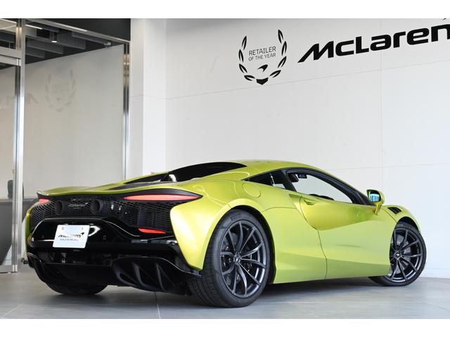 アルトゥーラ Ｖｉｓｉｏｎ　Ｖｉｓｉｏｎ／新車保証継承／スポーツエキゾースト／ステルスエキゾースト＆ホットＶフィニッシャー／認定中古車／ＰＰＦフロントフル／フロントガラス保護フィルム／ドラレコレーダ－（11枚目）