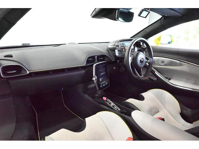 アルトゥーラ Ｖｉｓｉｏｎ　Ｖｉｓｉｏｎ／新車保証継承／スポーツエキゾースト／ステルスエキゾースト＆ホットＶフィニッシャー／認定中古車／ＰＰＦフロントフル／フロントガラス保護フィルム／ドラレコレーダ－（29枚目）