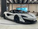 　６００ＬＴ　右ハンドル　シリカホワイト　スペシャルペイント　認定中古車保証付　カーボンファイバ－エクステリア１＆２　車両リフト　エアーコンディショナ－　１０スポ－クウルトラライトウェイト鍛造ホイ－ル（13枚目）