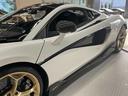 　６００ＬＴ　右ハンドル　シリカホワイト　スペシャルペイント　認定中古車保証付　カーボンファイバ－エクステリア１＆２　車両リフト　エアーコンディショナ－　ソフトクロ－ズドア　ＭＣＬデザイナー　インテリア（17枚目）