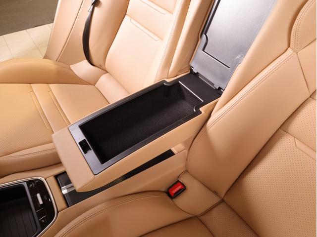 パナメーラ ４　２０２２年モデル　認定中古車保証付　スポ－ツクロノ　ＢＯＳＥ　リアアクスル　２０インチＡＷ（41枚目）