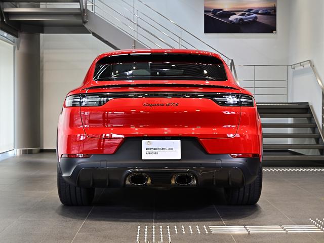 カイエンクーペ カイエンＧＴＳ　クーペ　２０２０年式　認定中古車保証付　ライトウェイトスポーツパッケージ　スポエグセンターテールパイプ　ソフトクローズ　ＢＯＳＥ（4枚目）