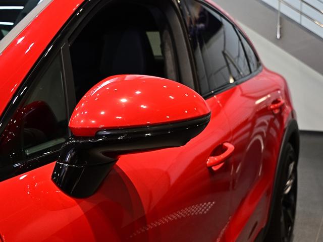 カイエンクーペ カイエンＧＴＳ　クーペ　２０２０年式　認定中古車保証付　ライトウェイトスポーツパッケージ　スポエグセンターテールパイプ　ソフトクローズ　ＢＯＳＥ（26枚目）