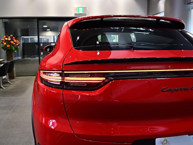 カイエンクーペ カイエンＧＴＳ　クーペ　２０２０年式　認定中古車保証付　ライトウェイトスポーツパッケージ　スポエグセンターテールパイプ　ソフトクローズ　ＢＯＳＥ（32枚目）