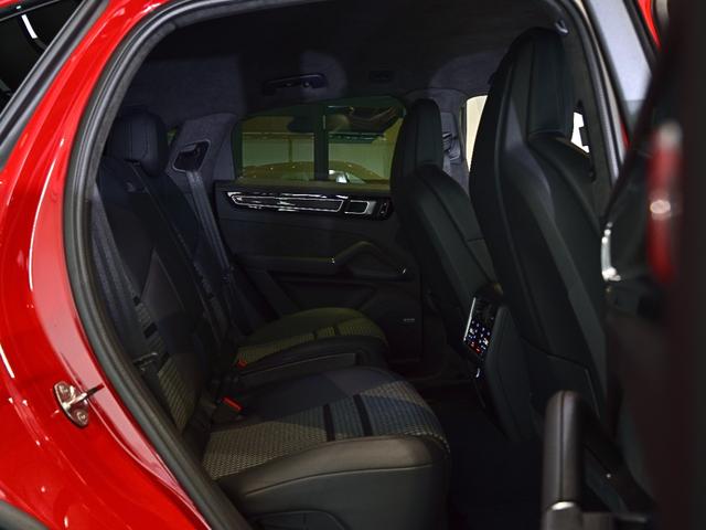 カイエンクーペ カイエンＧＴＳ　クーペ　２０２０年式　認定中古車保証付　ライトウェイトスポーツパッケージ　スポエグセンターテールパイプ　ソフトクローズ　ＢＯＳＥ（53枚目）