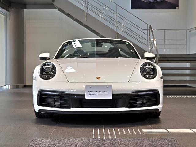 ９１１ ９１１カレラ４Ｓ　カブリオレ　２０２０年式　認定中古車保証付　スポクロ　パワステプラス　１４ｗａｙ電動シート　ブラッシュドアルミニウムインテリアパッケージ（8枚目）