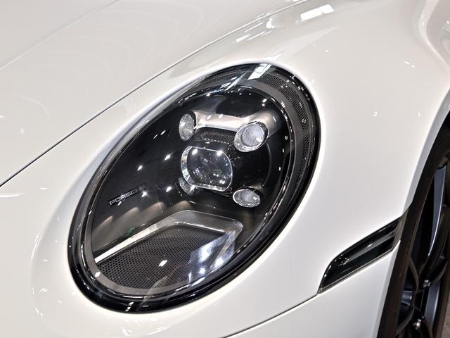 ９１１ ９１１カレラ４Ｓ　カブリオレ　２０２０年式　認定中古車保証付　スポクロ　パワステプラス　１４ｗａｙ電動シート　ブラッシュドアルミニウムインテリアパッケージ（23枚目）