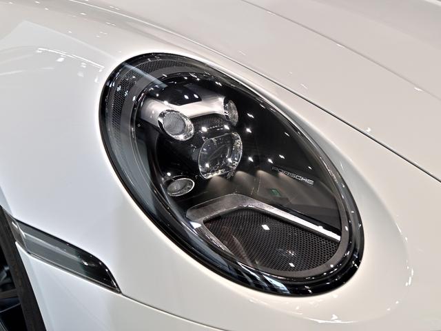 ９１１ ９１１カレラ４Ｓ　カブリオレ　２０２０年式　認定中古車保証付　スポクロ　パワステプラス　１４ｗａｙ電動シート　ブラッシュドアルミニウムインテリアパッケージ（24枚目）