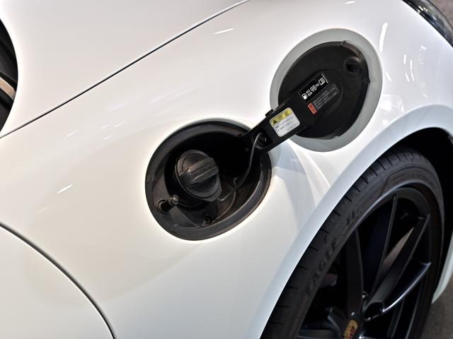９１１ ９１１カレラ４Ｓ　カブリオレ　２０２０年式　認定中古車保証付　スポクロ　パワステプラス　１４ｗａｙ電動シート　ブラッシュドアルミニウムインテリアパッケージ（29枚目）