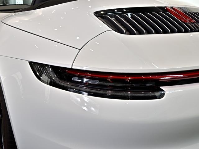 ９１１ ９１１カレラ４Ｓ　カブリオレ　２０２０年式　認定中古車保証付　スポクロ　パワステプラス　１４ｗａｙ電動シート　ブラッシュドアルミニウムインテリアパッケージ（30枚目）