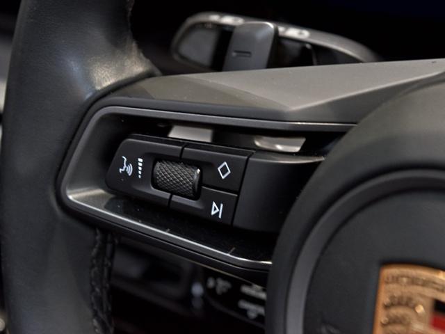 ９１１ ９１１カレラ４Ｓ　カブリオレ　２０２０年式　認定中古車保証付　スポクロ　パワステプラス　１４ｗａｙ電動シート　ブラッシュドアルミニウムインテリアパッケージ（58枚目）