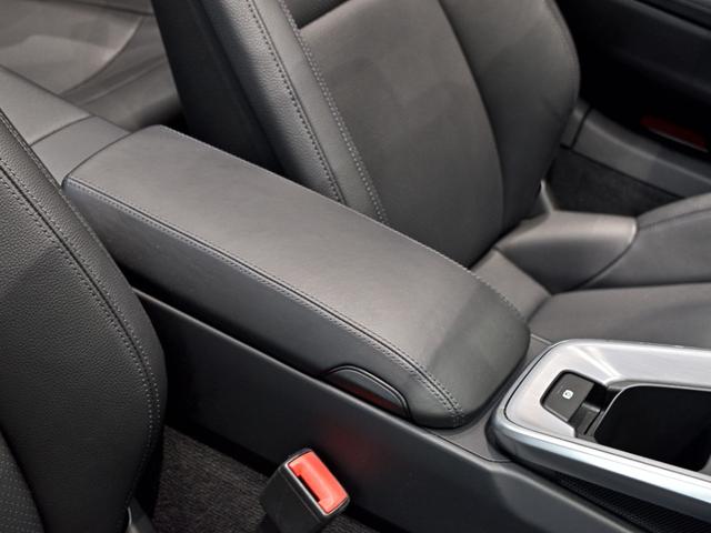 ９１１ ９１１カレラ４Ｓ　カブリオレ　２０２０年式　認定中古車保証付　スポクロ　パワステプラス　１４ｗａｙ電動シート　ブラッシュドアルミニウムインテリアパッケージ（62枚目）