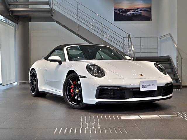 ９１１ ９１１カレラ４Ｓ　カブリオレ　２０２０年式　認定中古車保証付　スポクロ　パワステプラス　１４ｗａｙ電動シート　ブラッシュドアルミニウムインテリアパッケージ（77枚目）