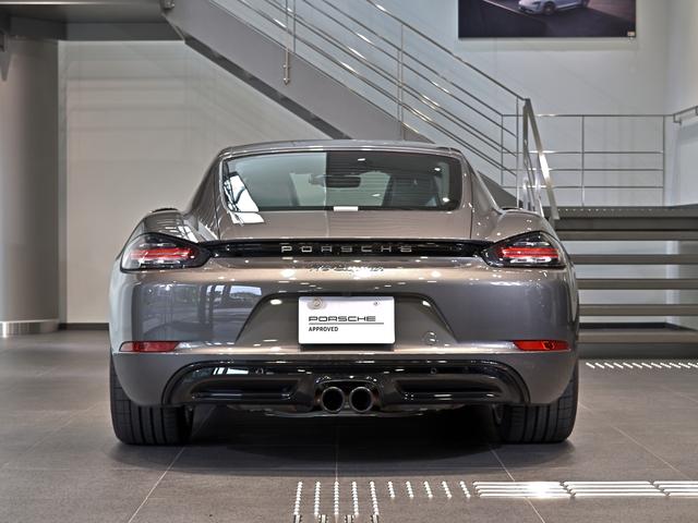 ７１８ケイマン ７１８ケイマン　２０２２年式　認定中古車保証付　スポクロ　レザーインテリアパッケージ　エントリードライブ　シートヒーター、ベンチレーション　ＢＯＳＥ（4枚目）