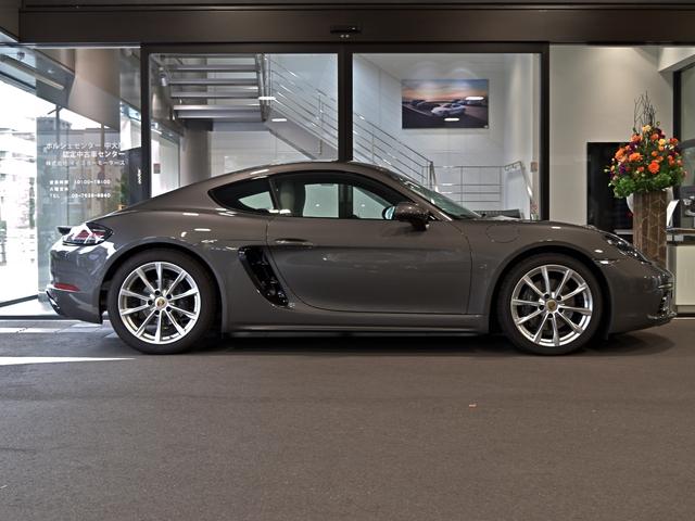 ７１８ケイマン ７１８ケイマン　２０２２年式　認定中古車保証付　スポクロ　レザーインテリアパッケージ　エントリードライブ　シートヒーター、ベンチレーション　ＢＯＳＥ（6枚目）