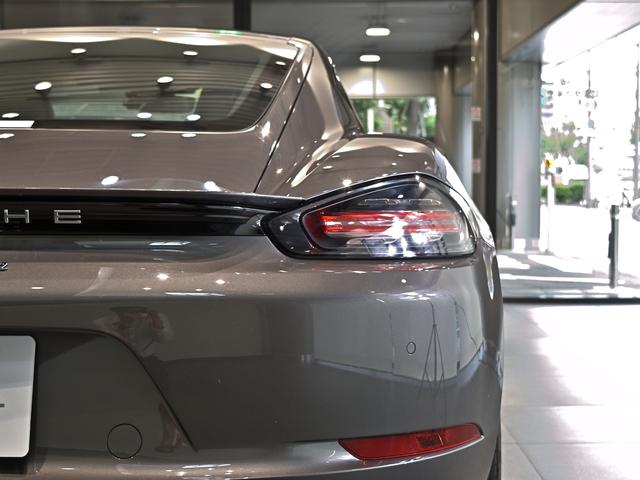 ７１８ケイマン ７１８ケイマン　２０２２年式　認定中古車保証付　スポクロ　レザーインテリアパッケージ　エントリードライブ　シートヒーター、ベンチレーション　ＢＯＳＥ（13枚目）