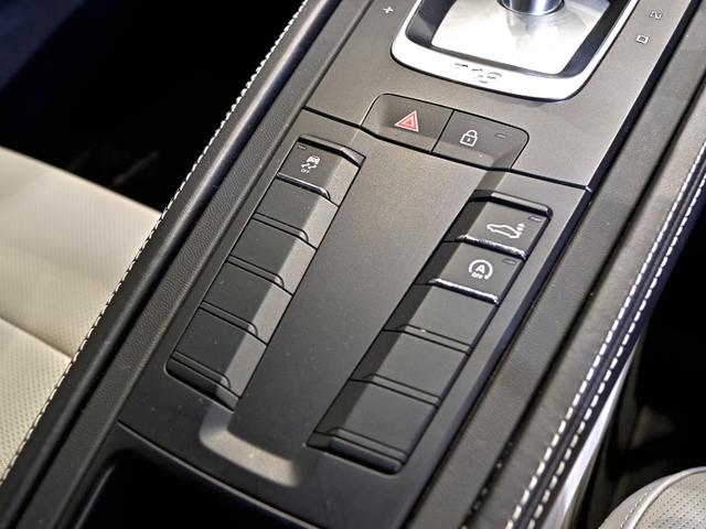 ７１８ケイマン ７１８ケイマン　２０２２年式　認定中古車保証付　スポクロ　レザーインテリアパッケージ　エントリードライブ　シートヒーター、ベンチレーション　ＢＯＳＥ（68枚目）