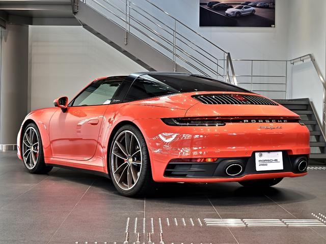 911 911タルガ4S 2021年式 認定中古車保証付 スポクロ スポエグ リフトアップ プライバシーガラス ダークパルダオインテリアパッケージ(3枚目)
