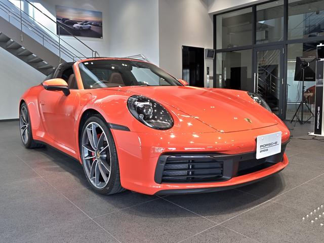 911 911タルガ4S 2021年式 認定中古車保証付 スポクロ スポエグ リフトアップ プライバシーガラス ダークパルダオインテリアパッケージ(22枚目)