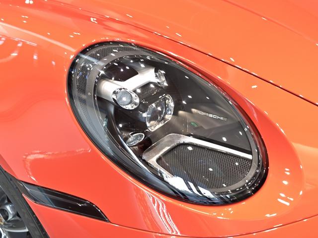 911 911タルガ4S 2021年式 認定中古車保証付 スポクロ スポエグ リフトアップ プライバシーガラス ダークパルダオインテリアパッケージ(25枚目)