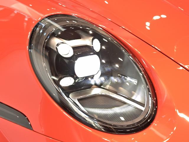 911 911タルガ4S 2021年式 認定中古車保証付 スポクロ スポエグ リフトアップ プライバシーガラス ダークパルダオインテリアパッケージ(26枚目)