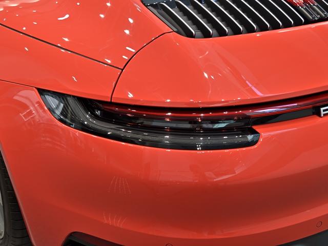 911 911タルガ4S 2021年式 認定中古車保証付 スポクロ スポエグ リフトアップ プライバシーガラス ダークパルダオインテリアパッケージ(35枚目)