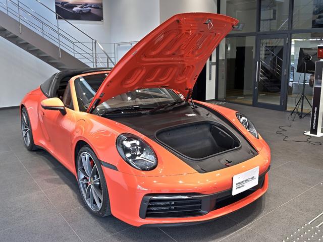 911 911タルガ4S 2021年式 認定中古車保証付 スポクロ スポエグ リフトアップ プライバシーガラス ダークパルダオインテリアパッケージ(41枚目)