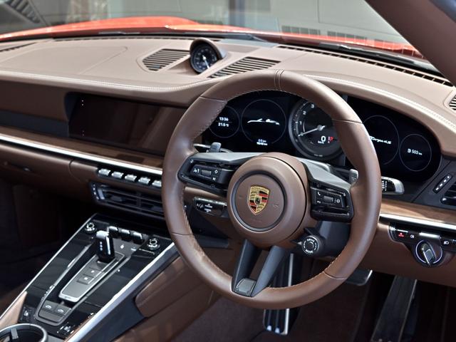 911 911タルガ4S 2021年式 認定中古車保証付 スポクロ スポエグ リフトアップ プライバシーガラス ダークパルダオインテリアパッケージ(49枚目)