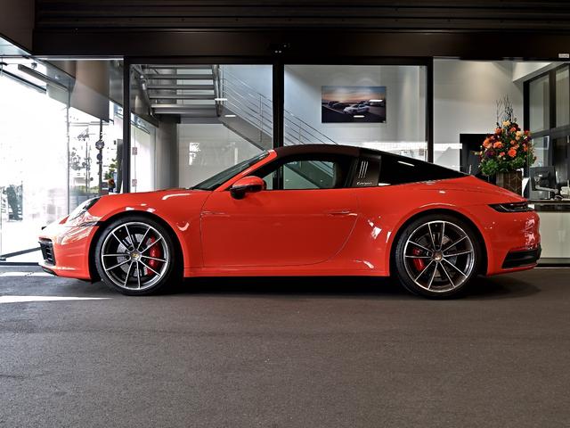 911 911タルガ4S 2021年式 認定中古車保証付 スポクロ スポエグ リフトアップ プライバシーガラス ダークパルダオインテリアパッケージ(67枚目)