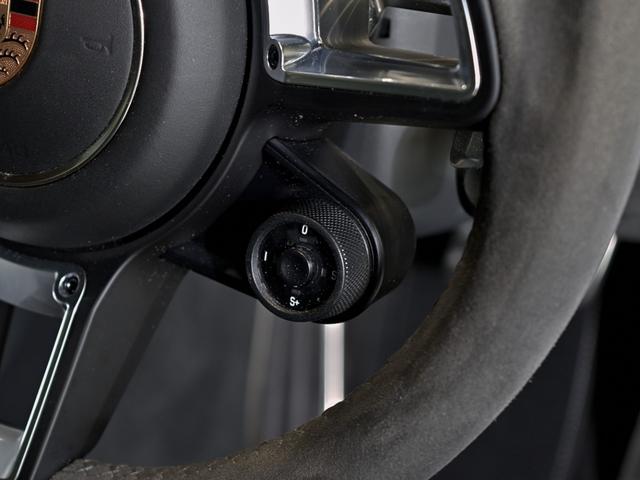 ７１８ケイマン ７１８ケイマンＧＴＳ　２０２０年式　認定中古車保証付　ＰＡＳＭスポーツシャーシ　シートヒーター　レーンチェンジアシスト　オートエアコン（61枚目）