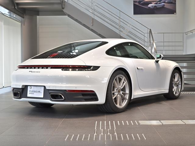９１１ カレラ　２０２０年式　認定中古車保証付　パワーステアリングプラス（5枚目）