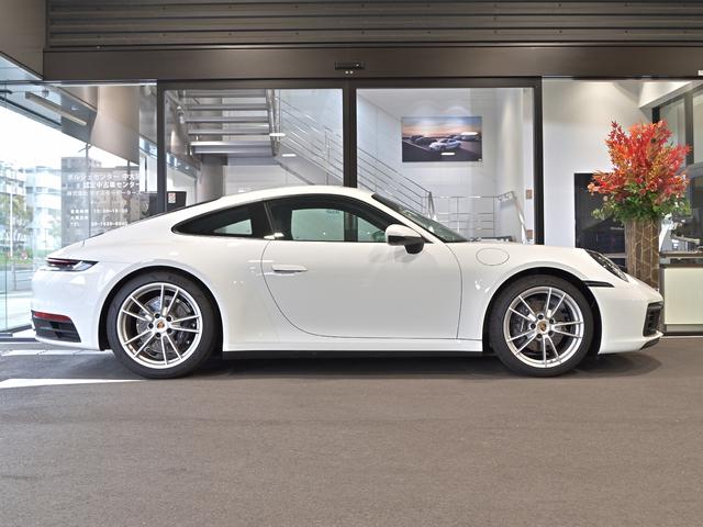 ９１１ カレラ　２０２０年式　認定中古車保証付　パワーステアリングプラス（6枚目）
