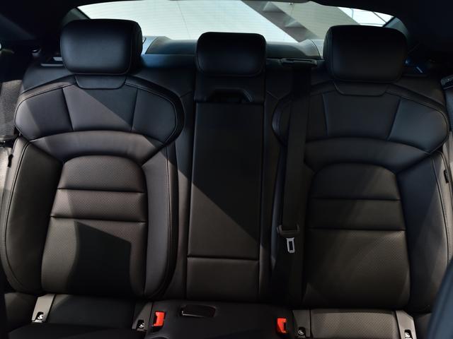 タイカン タイカン　４Ｓ　２０２４年式　新車保証継承　スポーツデザインパッケージ　スポクロ　アクティブレーンキーピング　ＬＥＤマトリックスヘッドライト（19枚目）