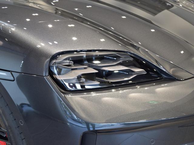 タイカン タイカン　４Ｓ　２０２４年式　新車保証継承　スポーツデザインパッケージ　スポクロ　アクティブレーンキーピング　ＬＥＤマトリックスヘッドライト（25枚目）