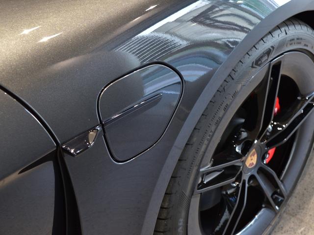 タイカン タイカン　４Ｓ　２０２４年式　新車保証継承　スポーツデザインパッケージ　スポクロ　アクティブレーンキーピング　ＬＥＤマトリックスヘッドライト（31枚目）