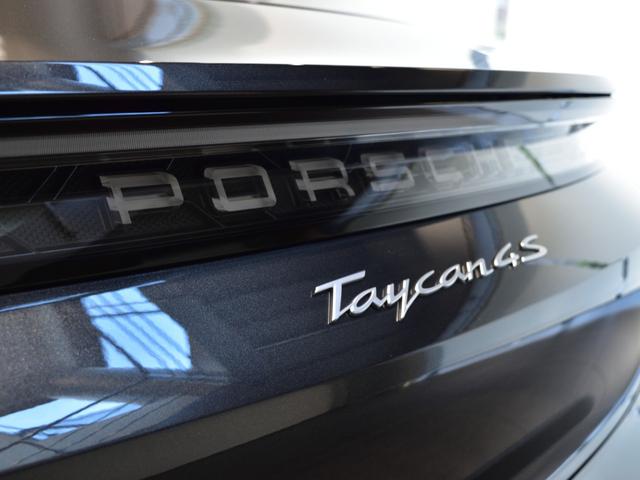 タイカン タイカン　４Ｓ　２０２４年式　新車保証継承　スポーツデザインパッケージ　スポクロ　アクティブレーンキーピング　ＬＥＤマトリックスヘッドライト（37枚目）