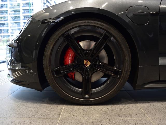 タイカン タイカン　４Ｓ　２０２４年式　新車保証継承　スポーツデザインパッケージ　スポクロ　アクティブレーンキーピング　ＬＥＤマトリックスヘッドライト（39枚目）