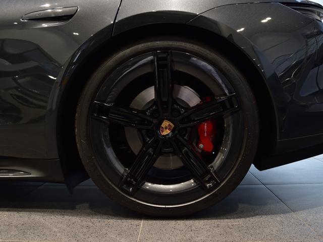 タイカン タイカン　４Ｓ　２０２４年式　新車保証継承　スポーツデザインパッケージ　スポクロ　アクティブレーンキーピング　ＬＥＤマトリックスヘッドライト（40枚目）