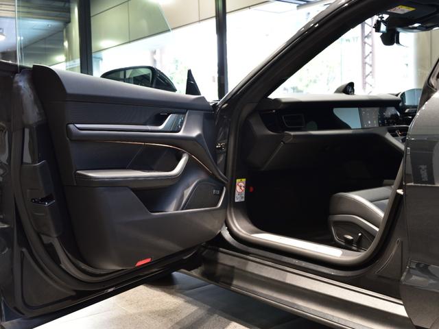 タイカン タイカン　４Ｓ　２０２４年式　新車保証継承　スポーツデザインパッケージ　スポクロ　アクティブレーンキーピング　ＬＥＤマトリックスヘッドライト（52枚目）