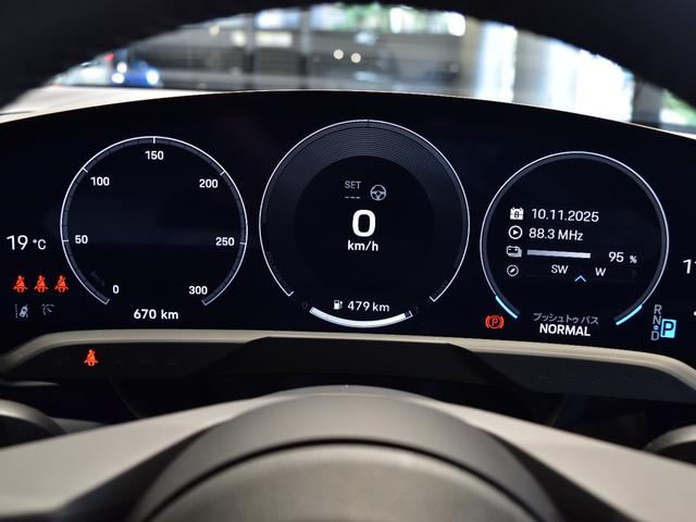 タイカン タイカン　４Ｓ　２０２４年式　新車保証継承　スポーツデザインパッケージ　スポクロ　アクティブレーンキーピング　ＬＥＤマトリックスヘッドライト（58枚目）