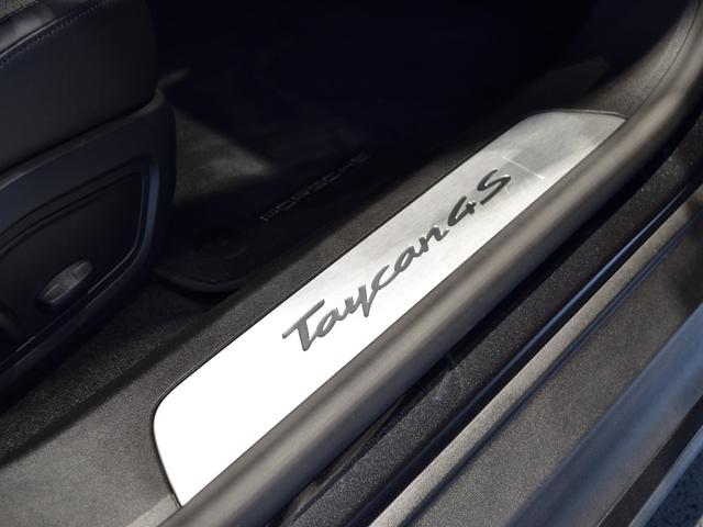 タイカン タイカン　４Ｓ　２０２４年式　新車保証継承　スポーツデザインパッケージ　スポクロ　アクティブレーンキーピング　ＬＥＤマトリックスヘッドライト（69枚目）